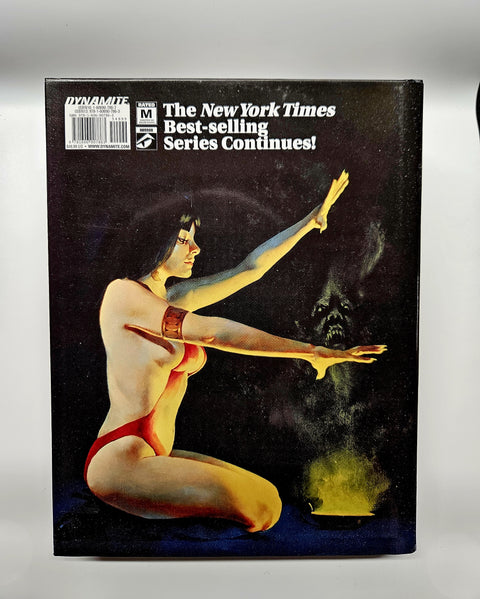 Vampirella Archives Vol.13 (Hardcover)